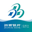 湖人拍摄全家福！东契奇搞怪把名字贴额头 詹姆斯布朗尼笑容满面